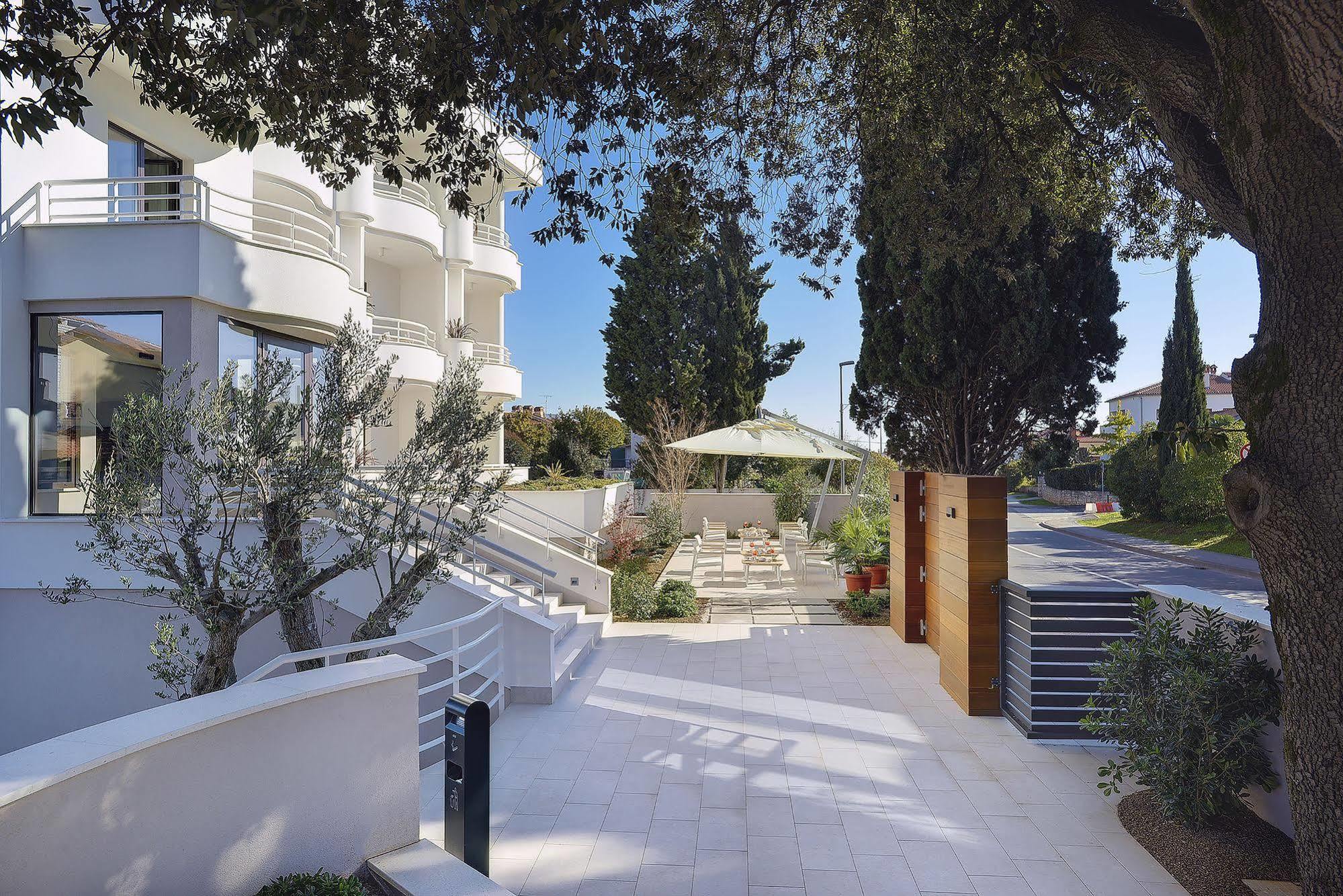 Residence روفينج المظهر الخارجي الصورة